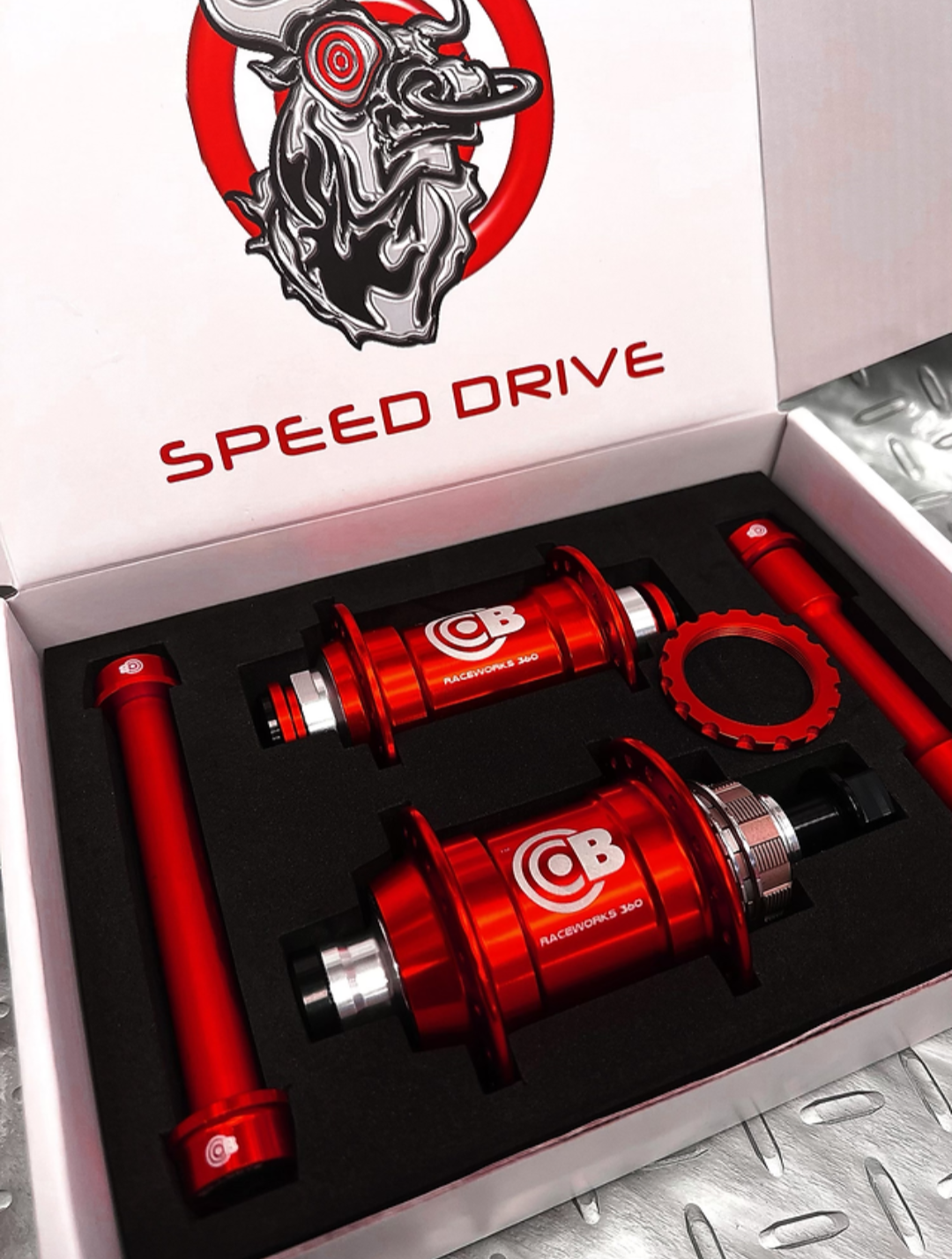 Bullseye race hubs