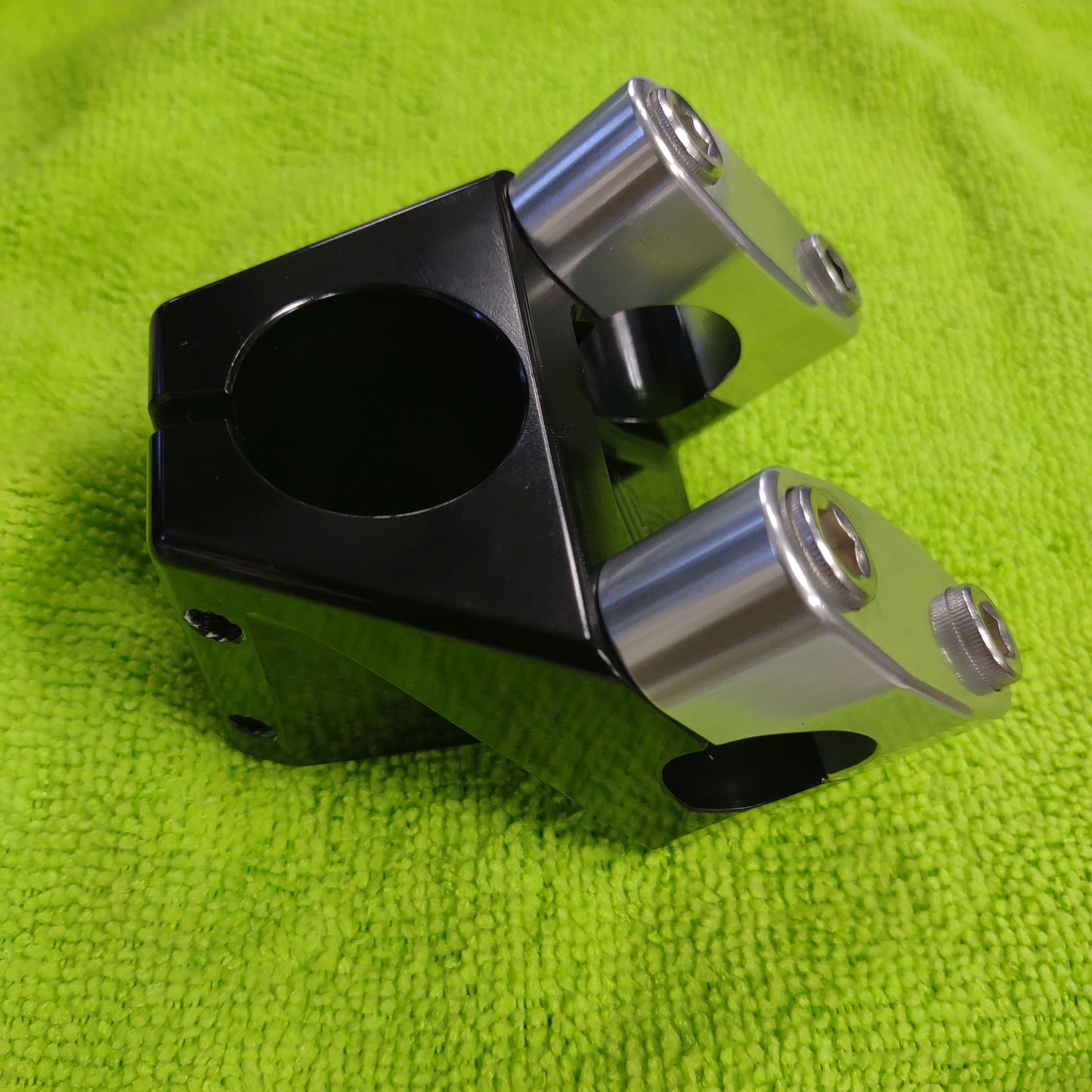 JTT STEM ALLOY 1 1/8 BLACK/SLIVER