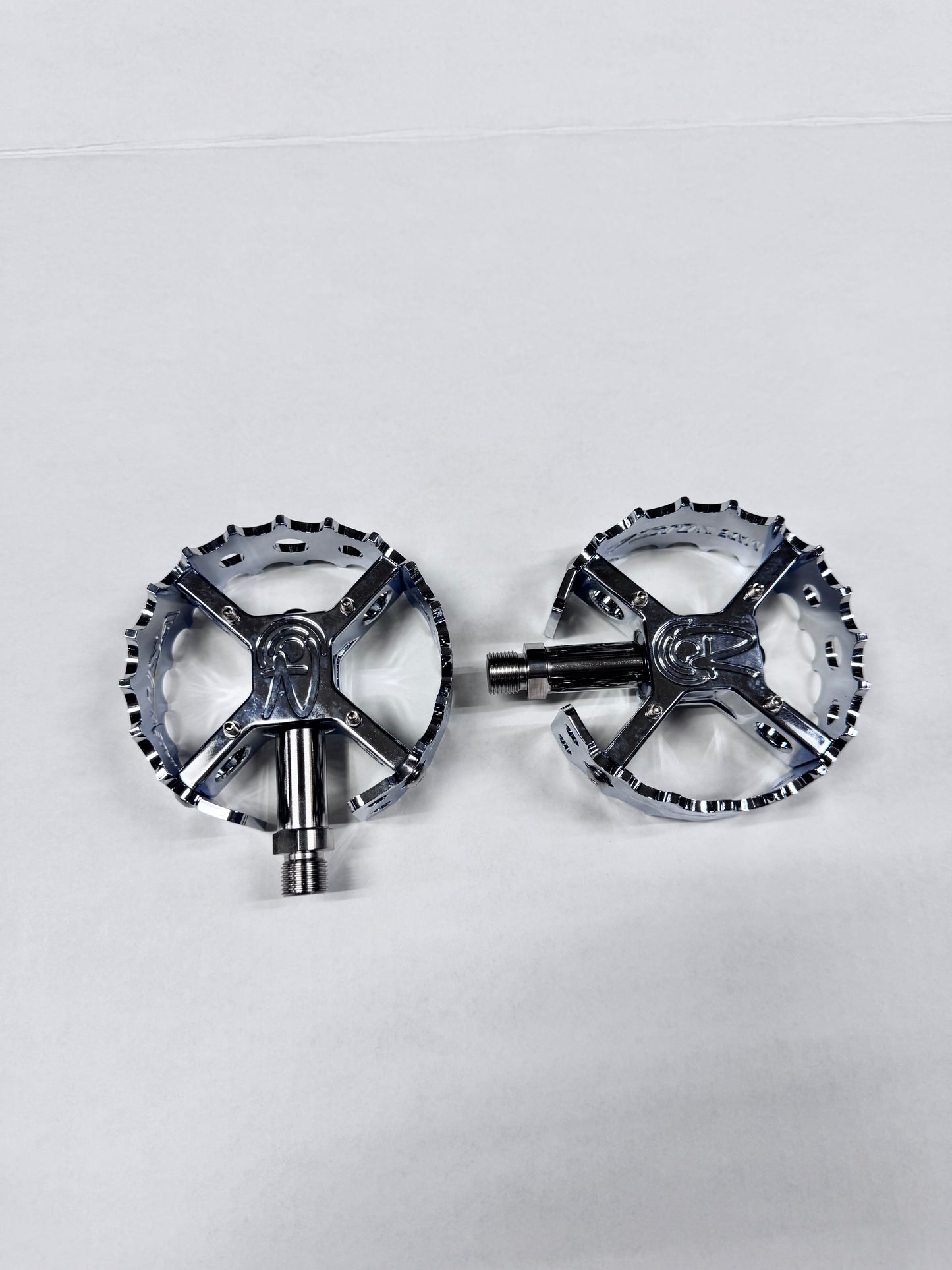 Bullseye FULL CHROME ROGER ROUNDS