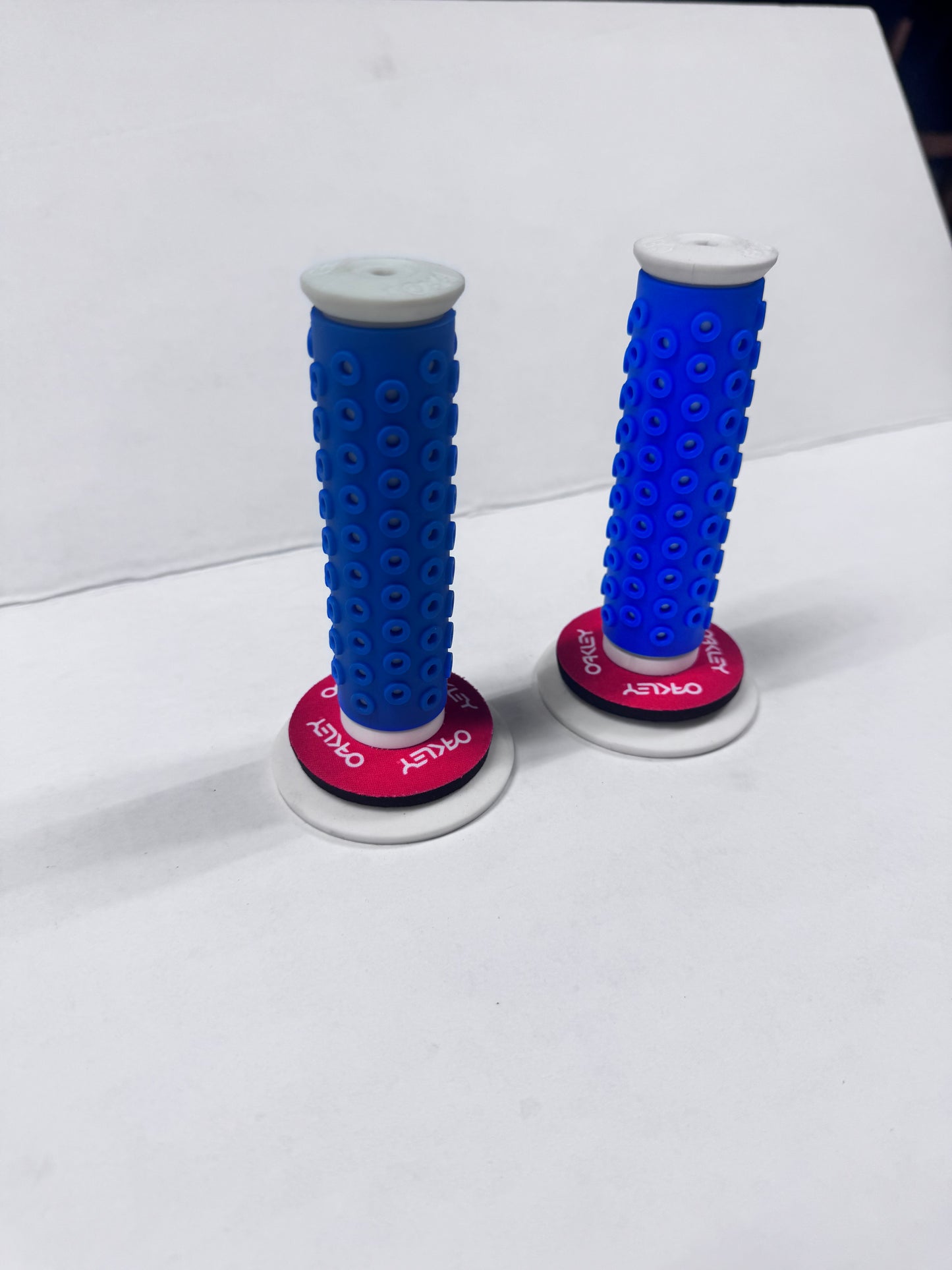 Frank’s Bicycles REPOP OAKLEY B1-B Grips “SKYWAY COLOR SET” POPULAR🚨