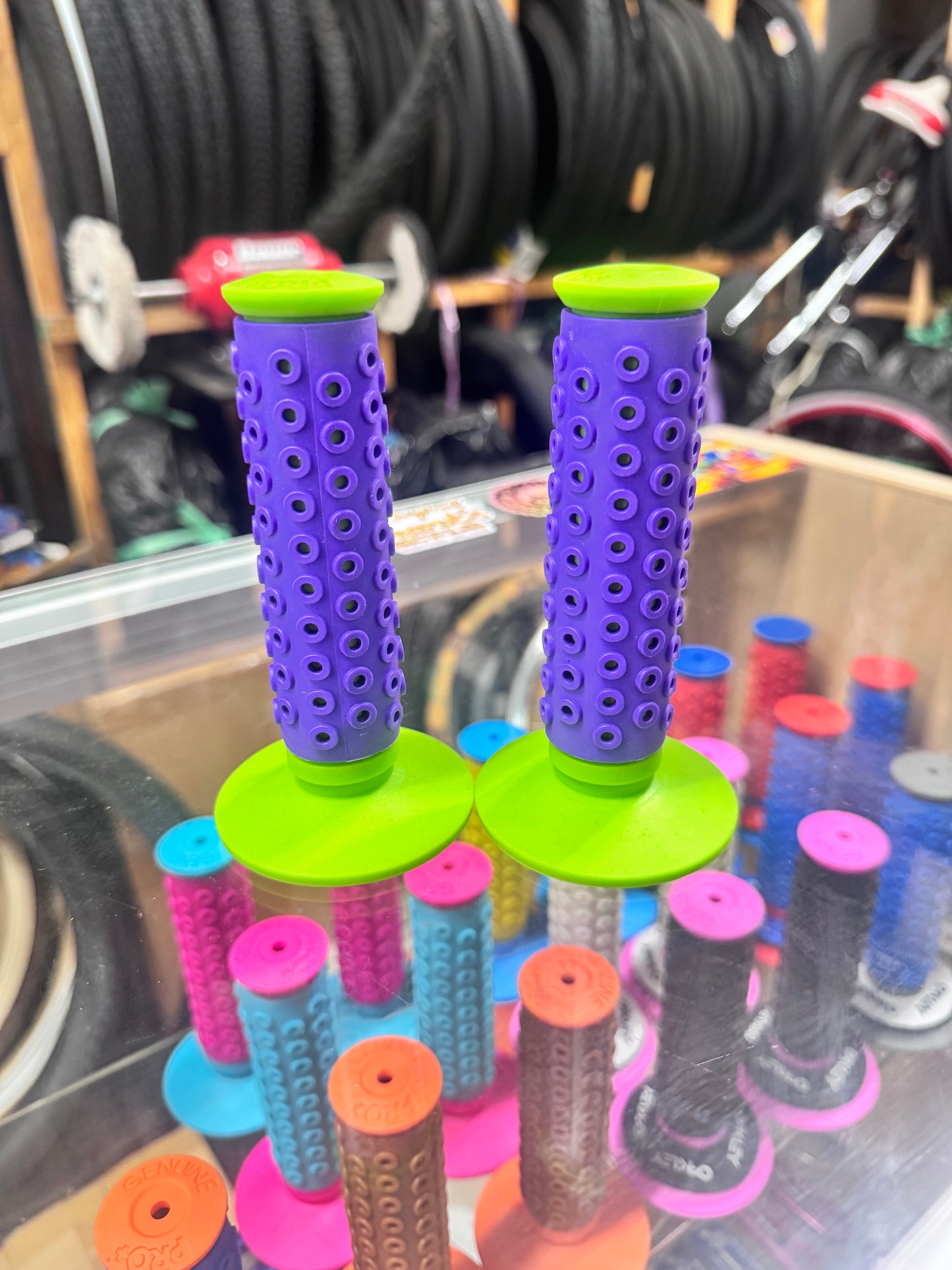 Frank’s Bicycles REPOP B1-B Grips LIME GREEN/PURPLE
