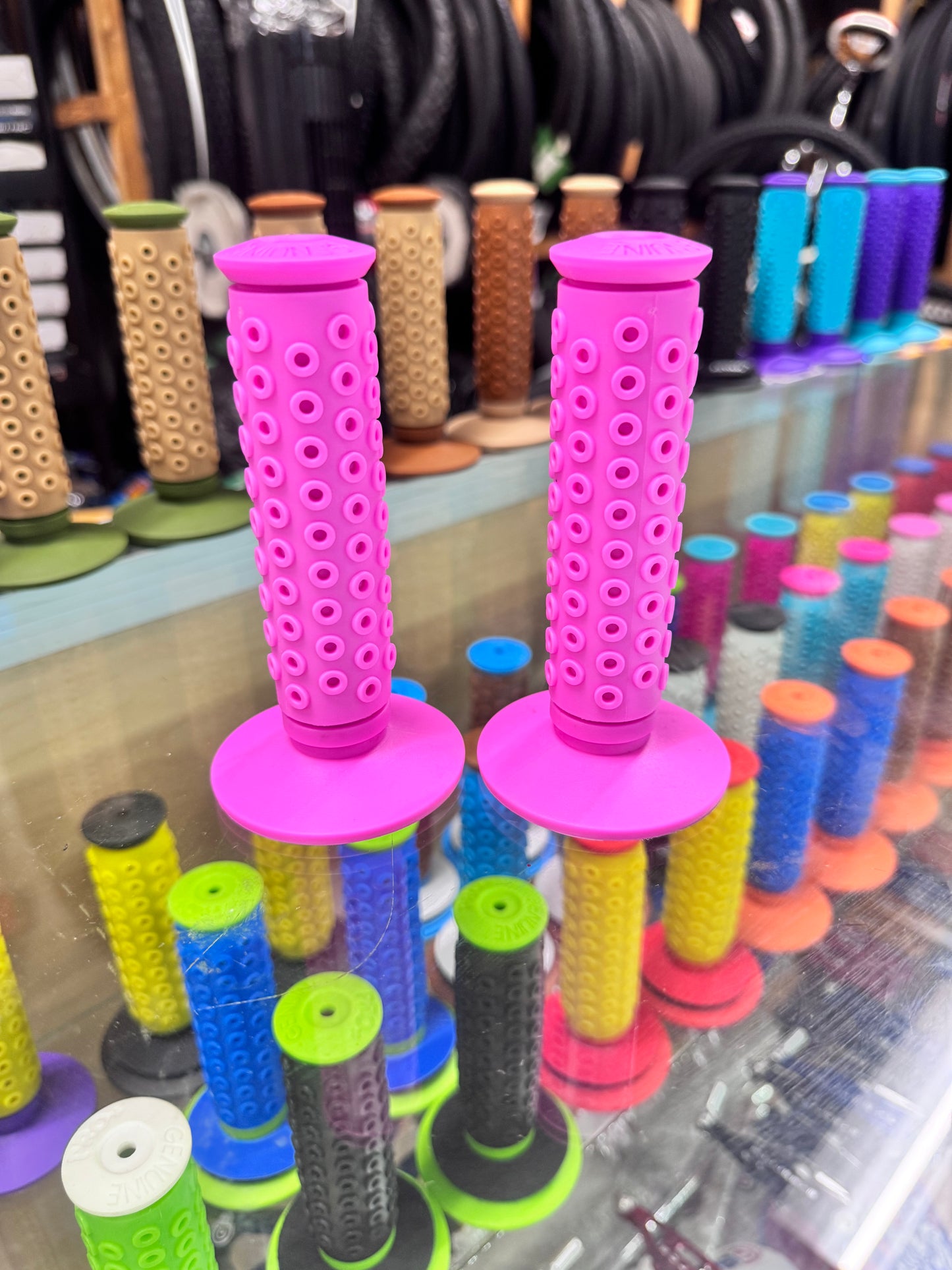 Frank’s Bicycles REPOP B1-B Grips SOLID COLOR (PINK)